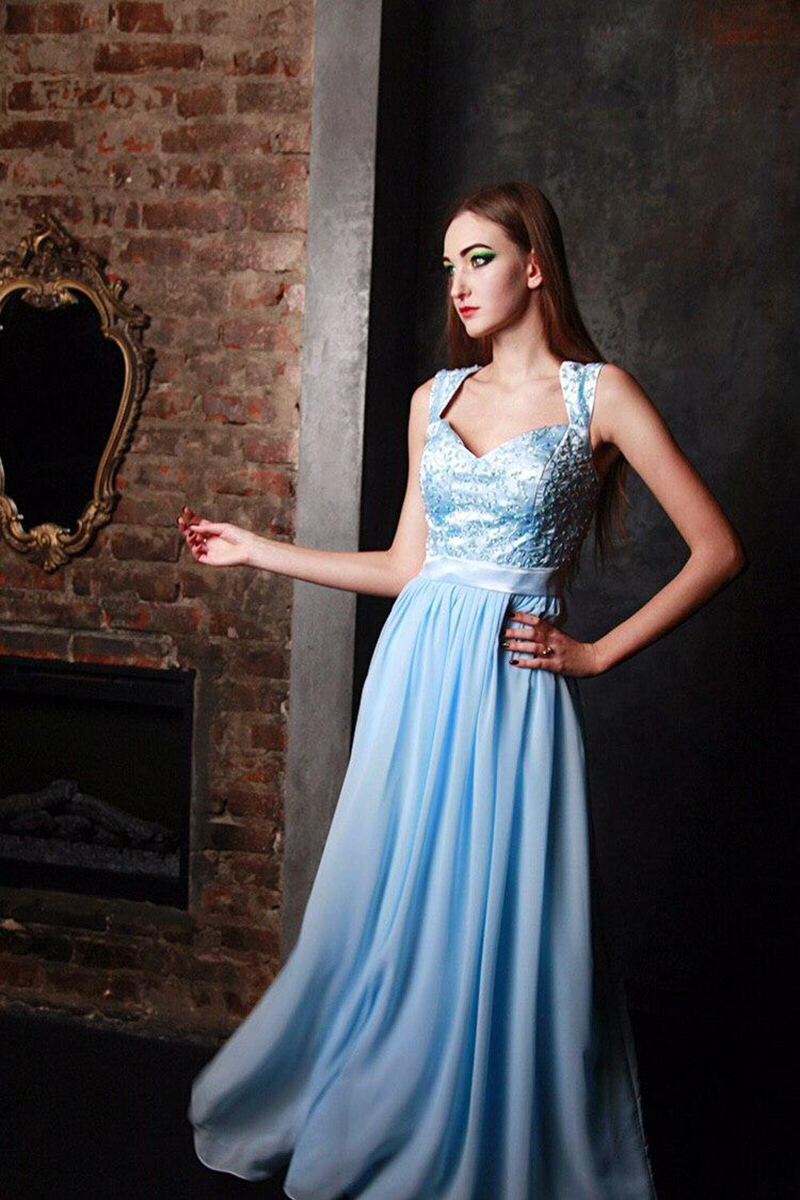 Вечернее платье голубое 2